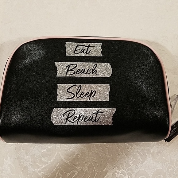 SOLD-Cosmetic Case- Victoria's Secret - Picture 2 of 3